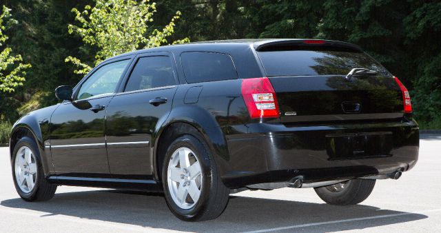 Dodge Magnum 2005 photo 4