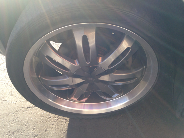 Dodge Magnum 2005 photo 2