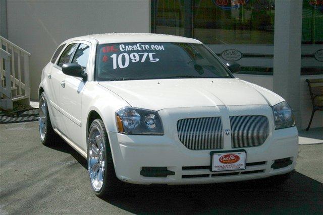 Dodge Magnum 2005 photo 1