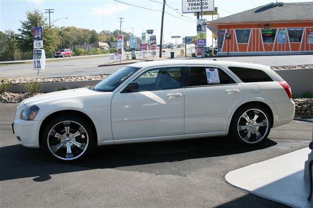 Dodge Magnum 2005 photo 3