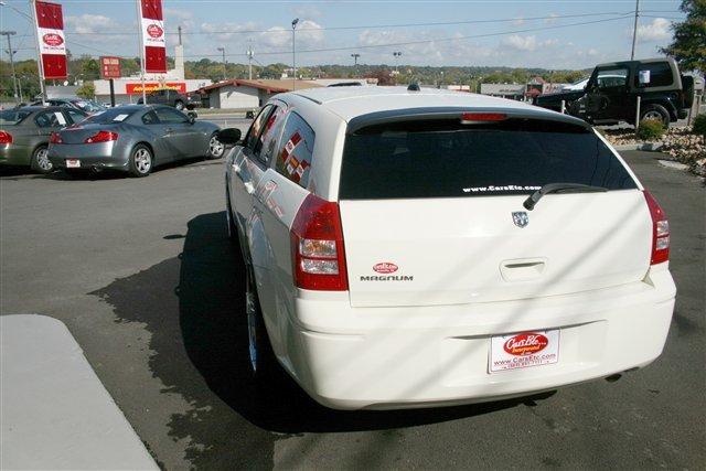 Dodge Magnum 2005 photo 5