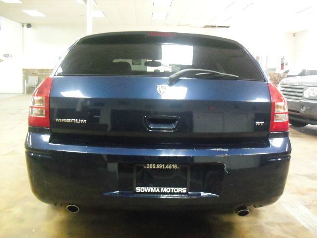 Dodge Magnum 2005 photo 1