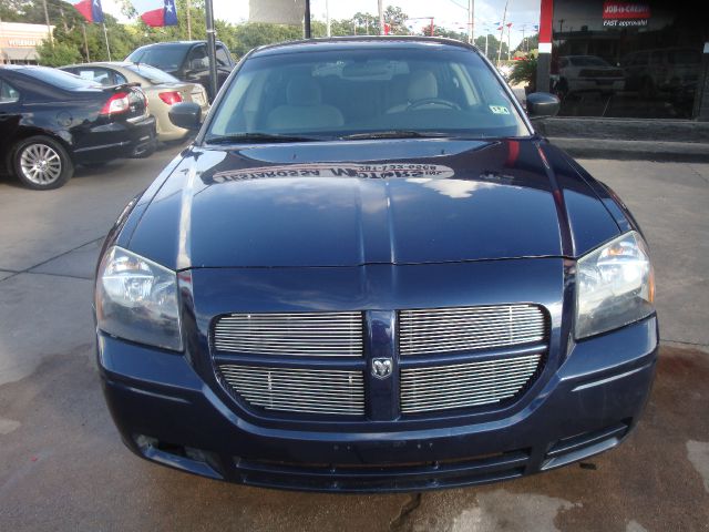 Dodge Magnum 2005 photo 1
