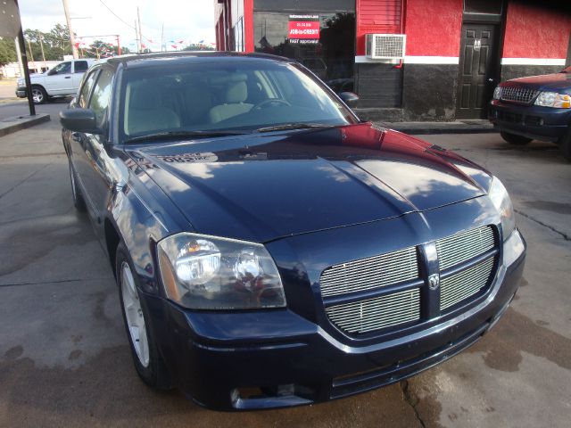 Dodge Magnum 2005 photo 2