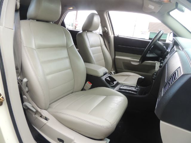 Dodge Magnum 2005 photo 12