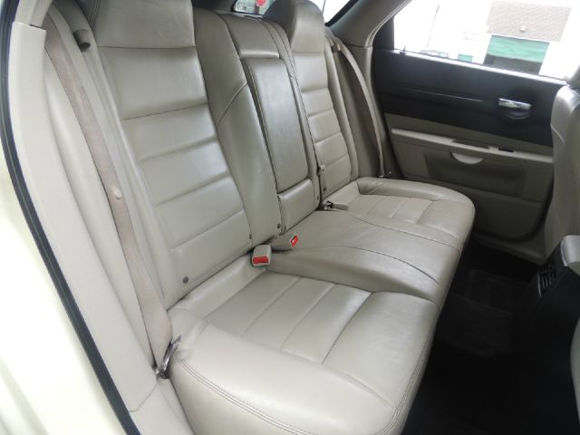 Dodge Magnum 2005 photo 14