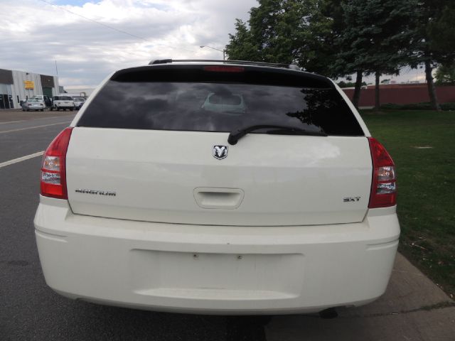 Dodge Magnum 2005 photo 5