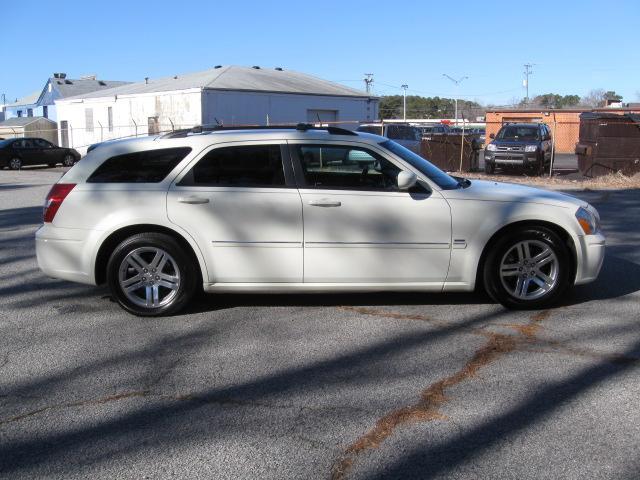 Dodge Magnum 2005 photo 3