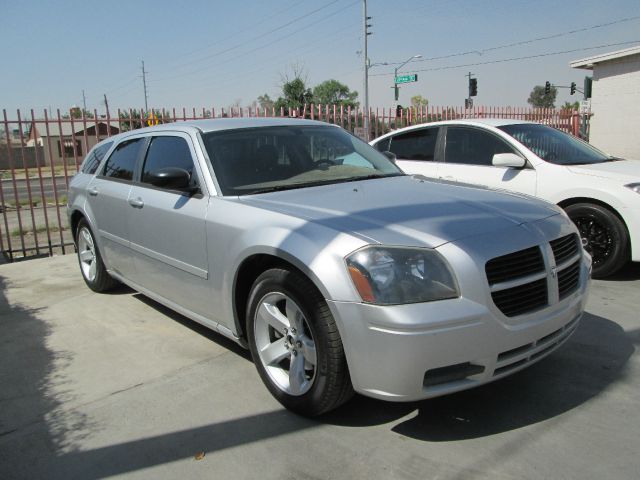 Dodge Magnum 2005 photo 9