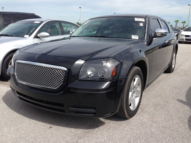 Dodge Magnum 2005 photo 2