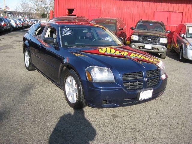 Dodge Magnum 2005 photo 1