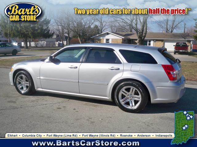 Dodge Magnum 2005 photo 2