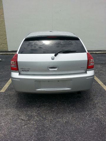 Dodge Magnum 2005 photo 2