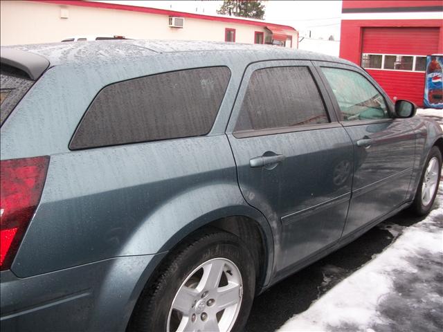 Dodge Magnum 2005 photo 1