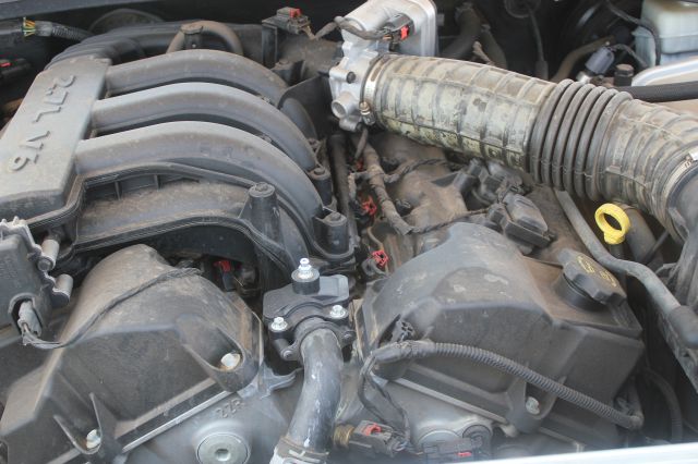 Dodge Magnum SE Wagon