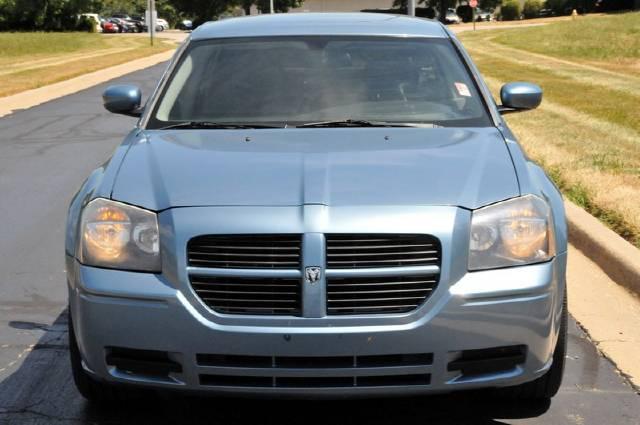Dodge Magnum 2005 photo 1