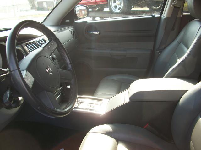 Dodge Magnum 2005 photo 4