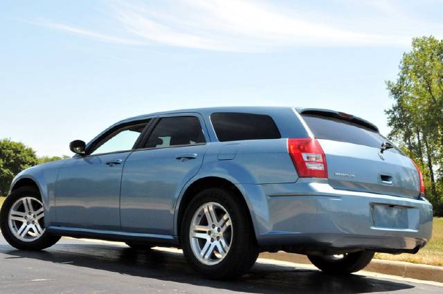Dodge Magnum 2005 photo 4