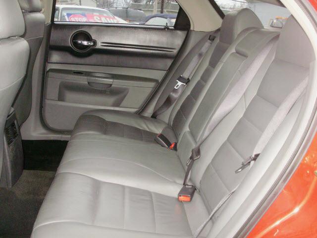 Dodge Magnum 2005 photo 1