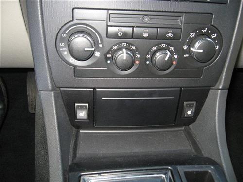 Dodge Magnum 2005 photo 2