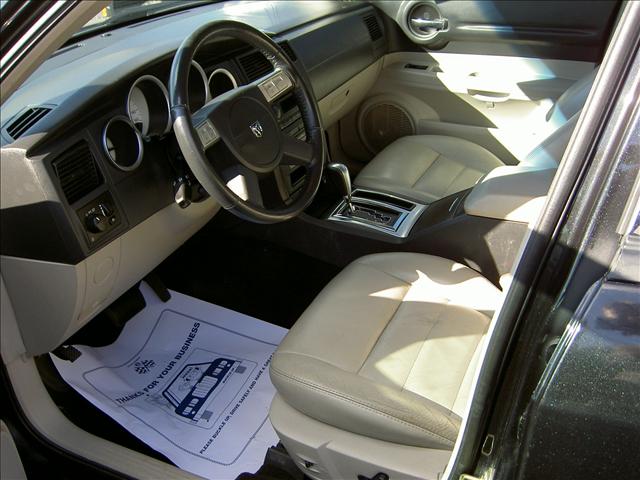 Dodge Magnum 2005 photo 1