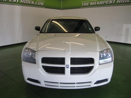 Dodge Magnum 2005 photo 1