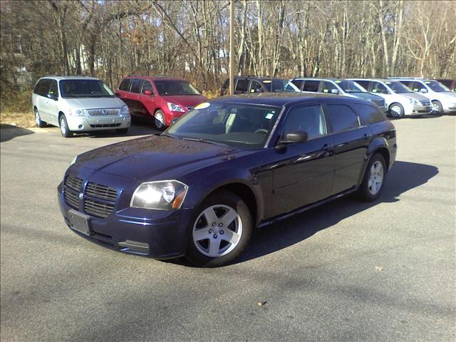 Dodge Magnum Awd,roof,luxury Wagon