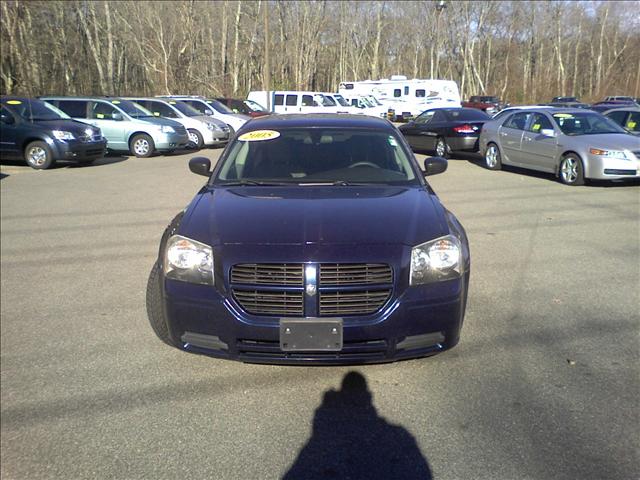 Dodge Magnum 2005 photo 1