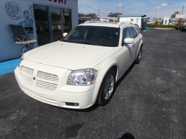 Dodge Magnum 2005 photo 2