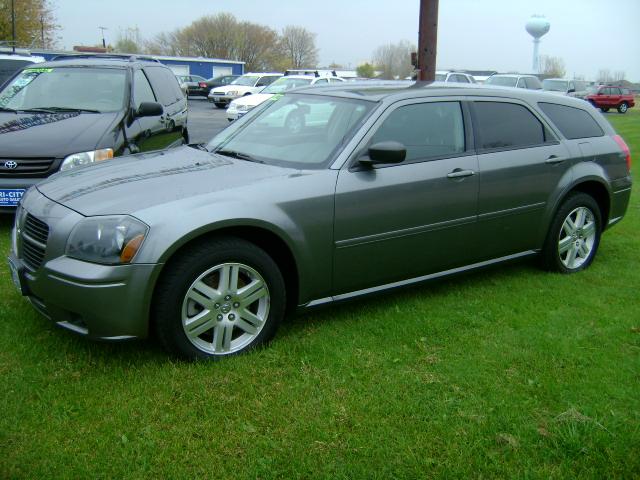 Dodge Magnum S Wagon