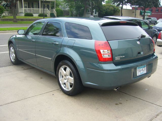 Dodge Magnum 2005 photo 3