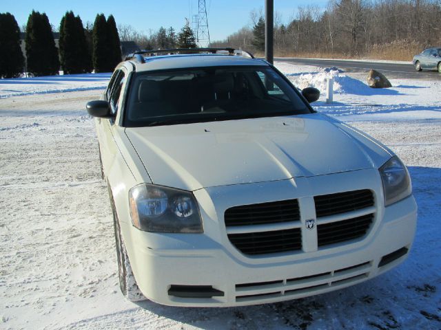 Dodge Magnum 2005 photo 1