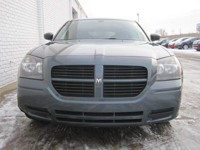 Dodge Magnum 2005 photo 2