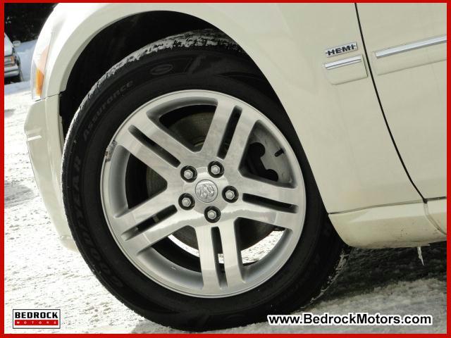 Dodge Magnum 2005 photo 3