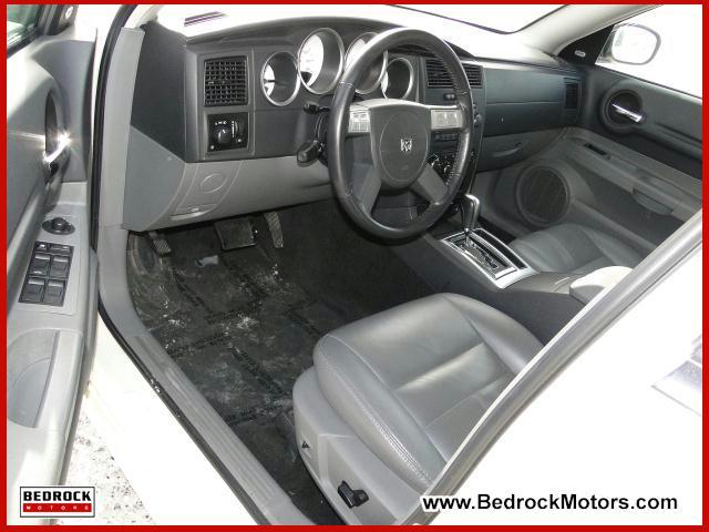Dodge Magnum 2005 photo 4