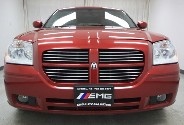 Dodge Magnum 2005 photo 2