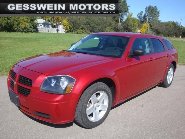 Dodge Magnum SE Wagon