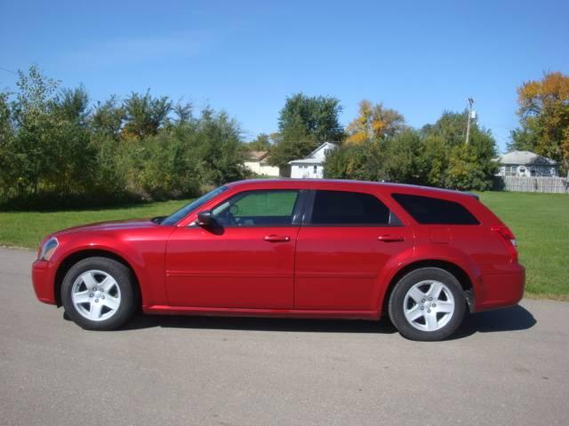 Dodge Magnum 2005 photo 1