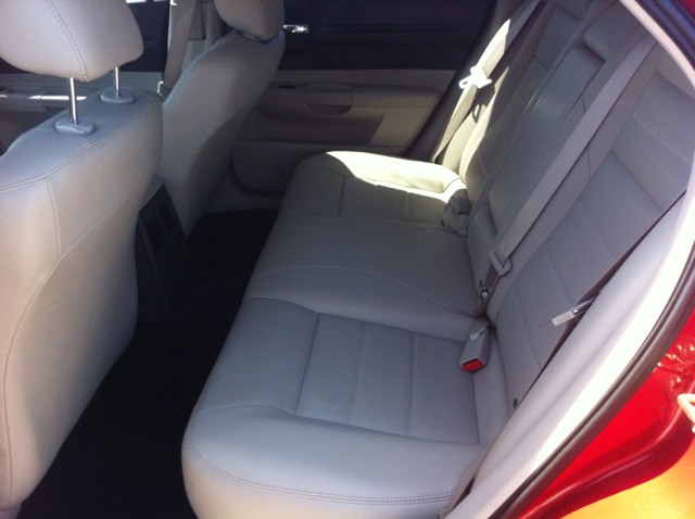 Dodge Magnum 2005 photo 2