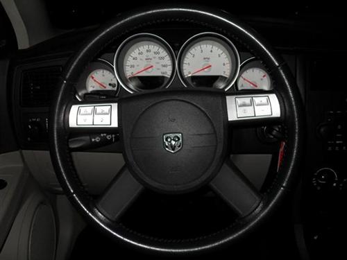 Dodge Magnum 2005 photo 2