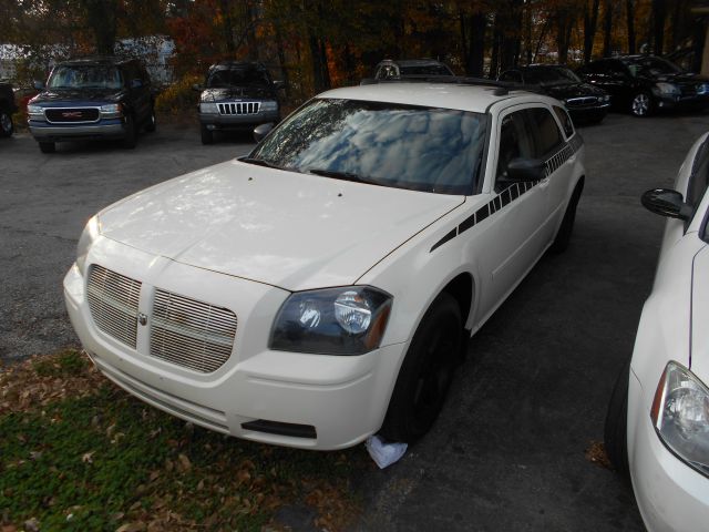Dodge Magnum 2005 photo 1