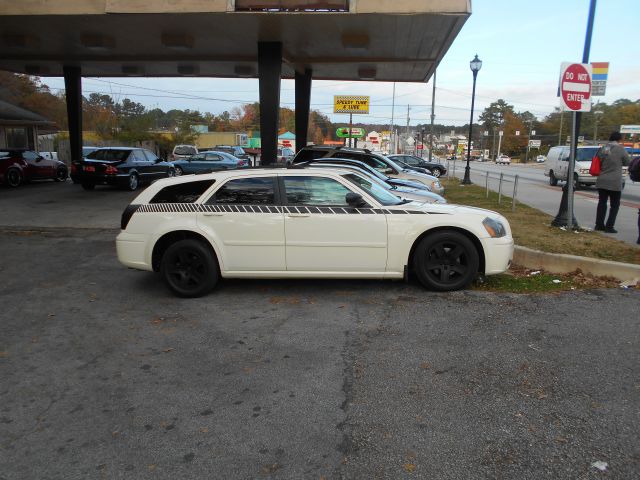 Dodge Magnum 2005 photo 4