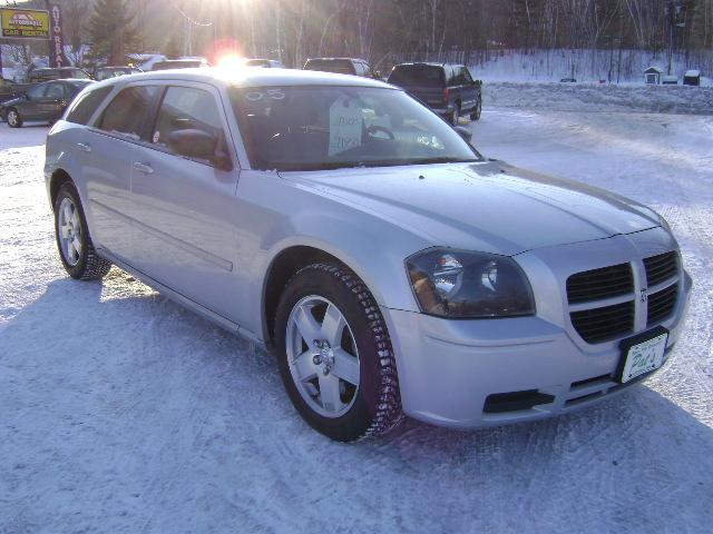 Dodge Magnum 2005 photo 1