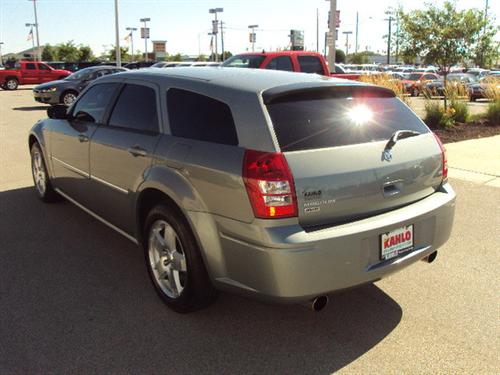 Dodge Magnum 2005 photo 2