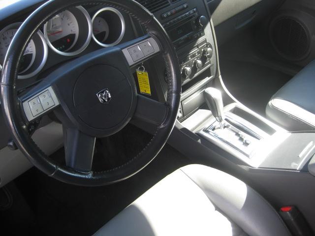 Dodge Magnum 2005 photo 4