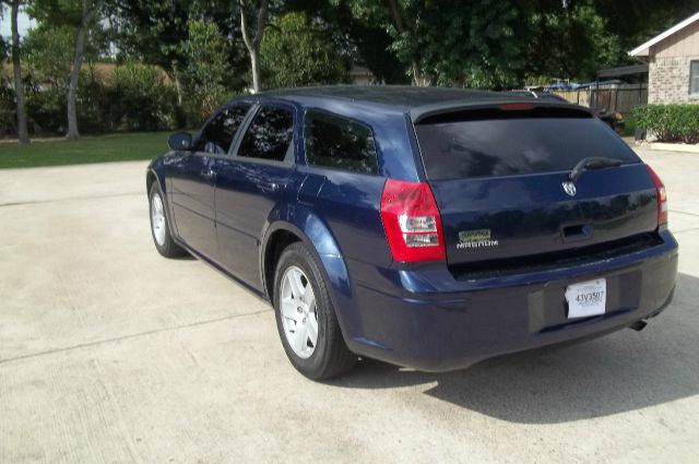 Dodge Magnum 2005 photo 4
