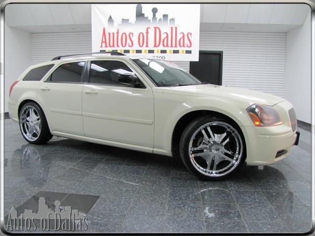 Dodge Magnum 2005 photo 1