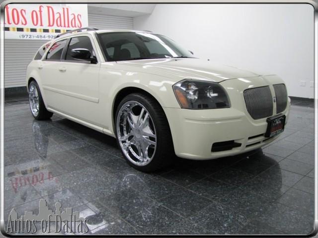 Dodge Magnum 2005 photo 2