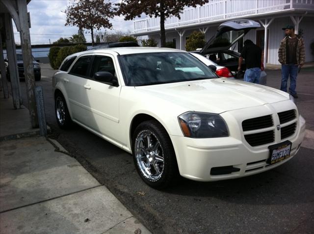 Dodge Magnum 2005 photo 3