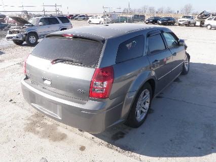 Dodge Magnum 2005 photo 2